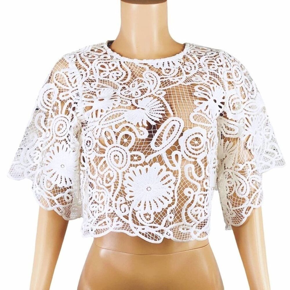 Elliatt Serenity Top Womens Size S Crop White Short Sleeve Lace Style Zip New